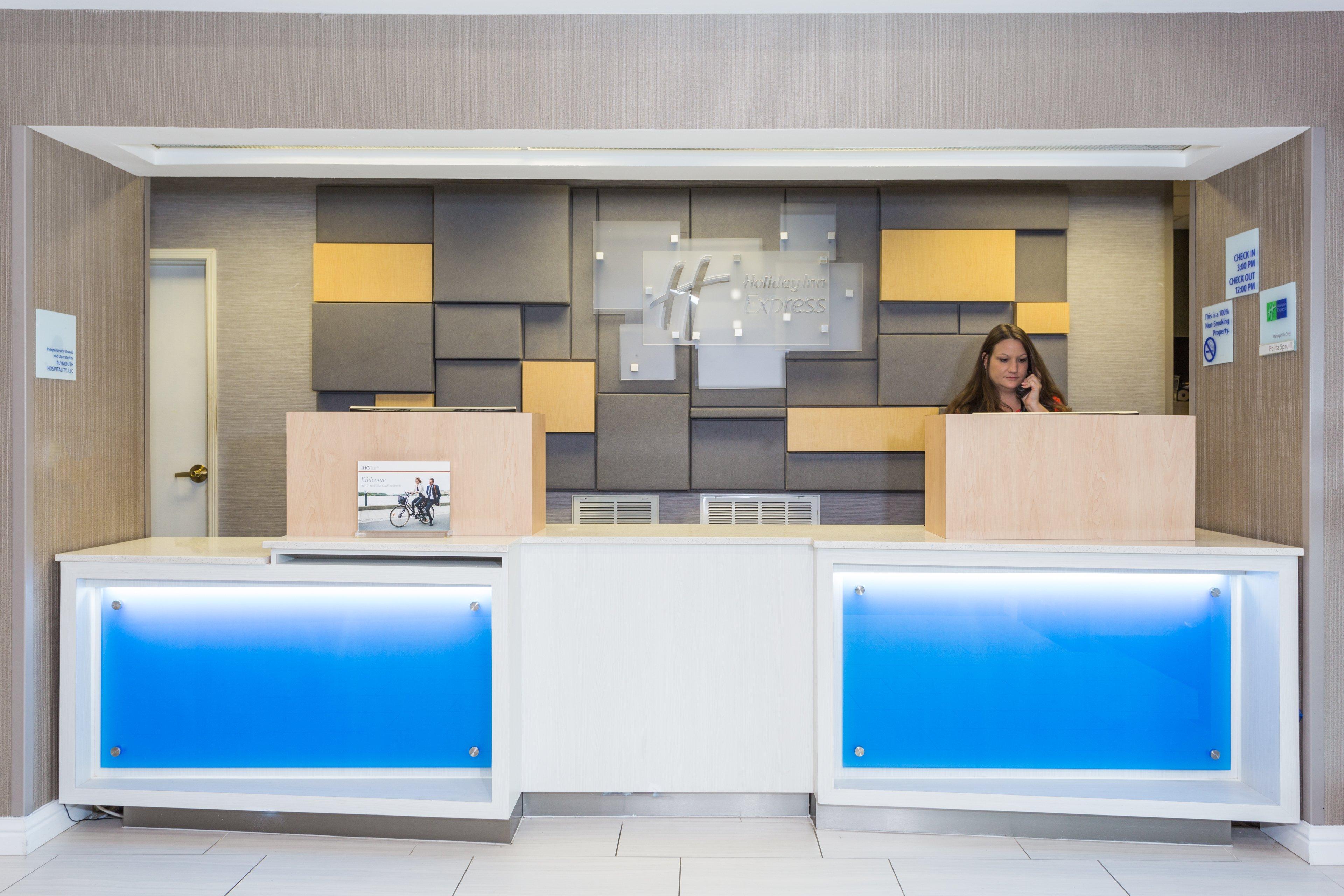 Holiday Inn Express - Plymouth By Ihg Exteriör bild