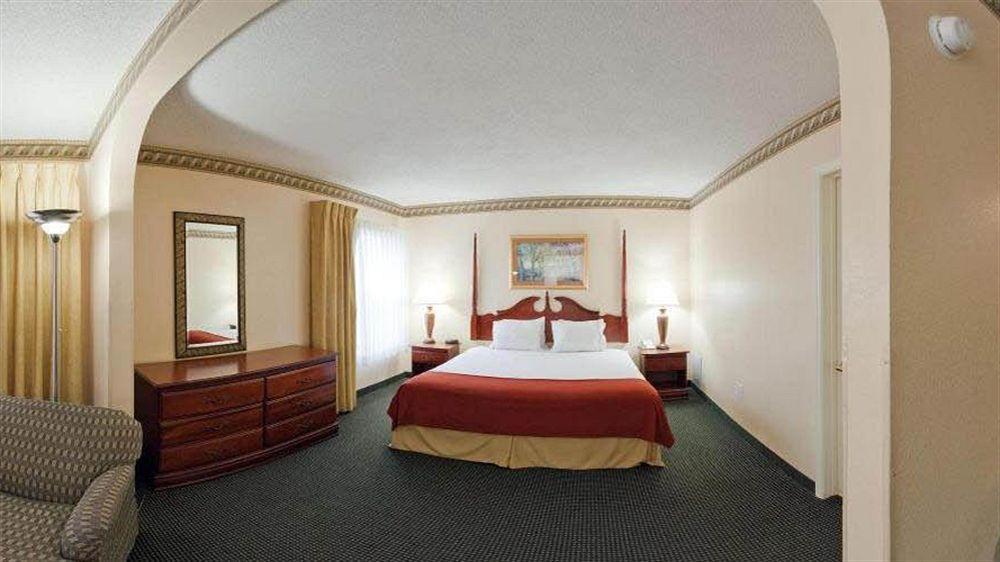 Holiday Inn Express - Plymouth By Ihg Exteriör bild