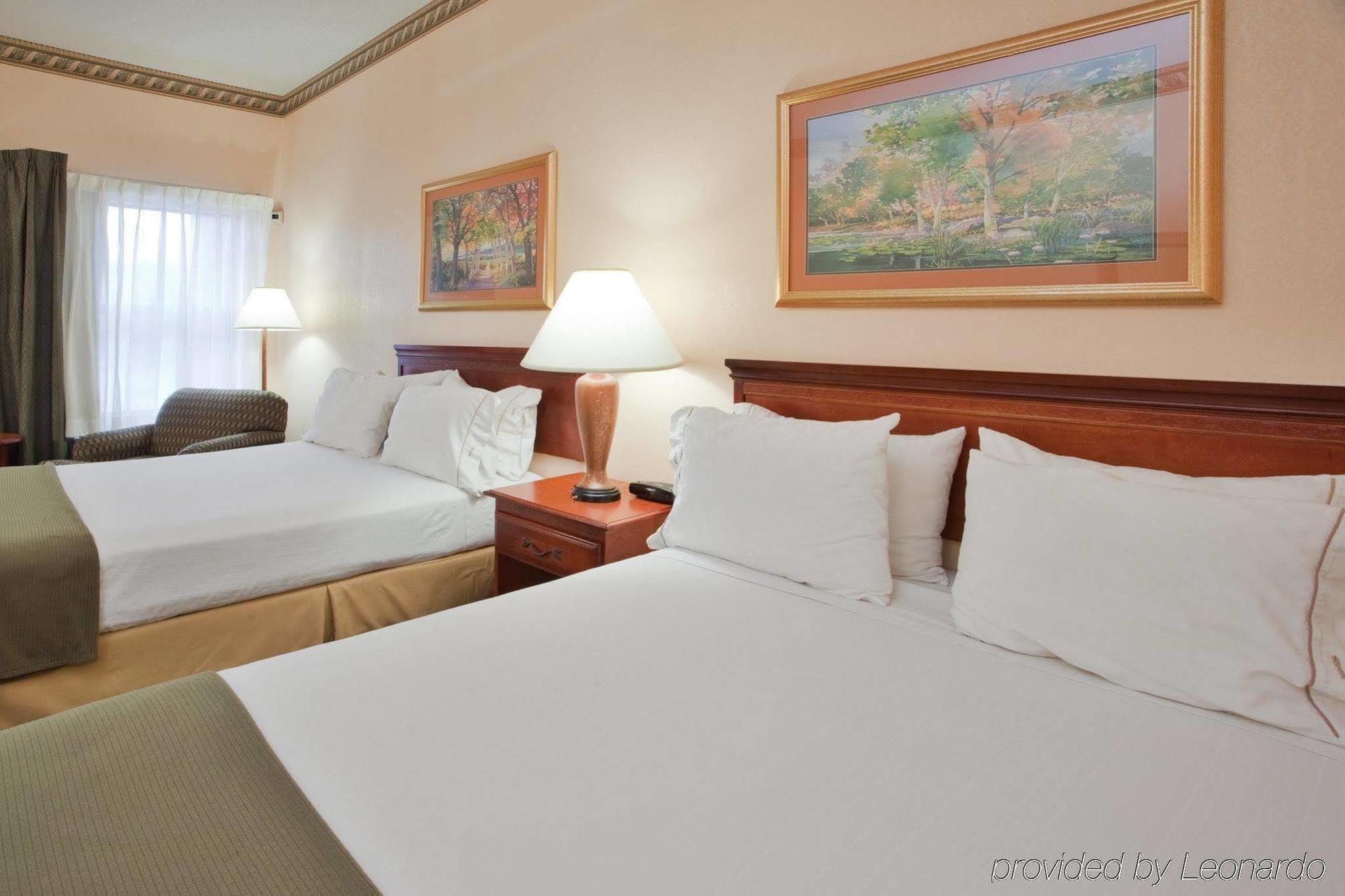 Holiday Inn Express - Plymouth By Ihg Rum bild