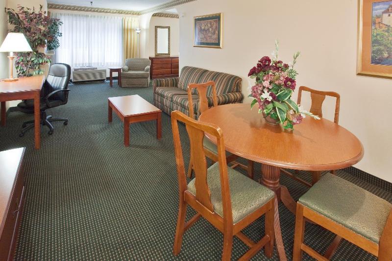 Holiday Inn Express - Plymouth By Ihg Exteriör bild